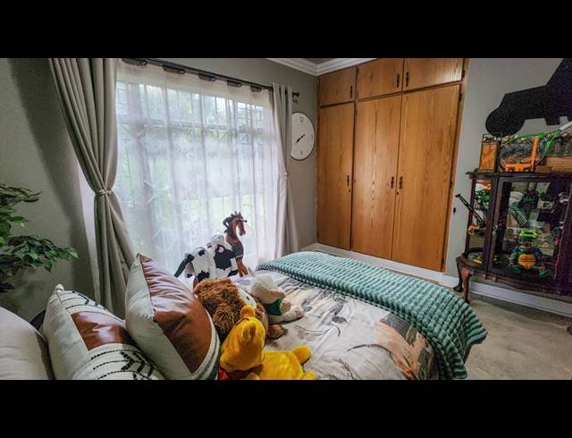 4 BEDROOM HOUSE FOR SALE IN VAALPARK